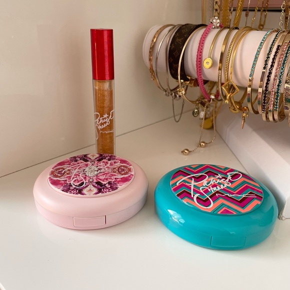 Mac Cosmetics bundle - Picture 1 of 4